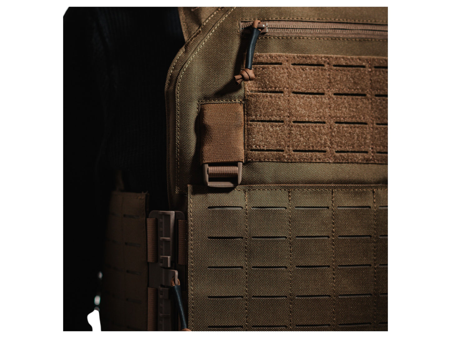 The Shinto Tactical Plate Carrier - Khaki